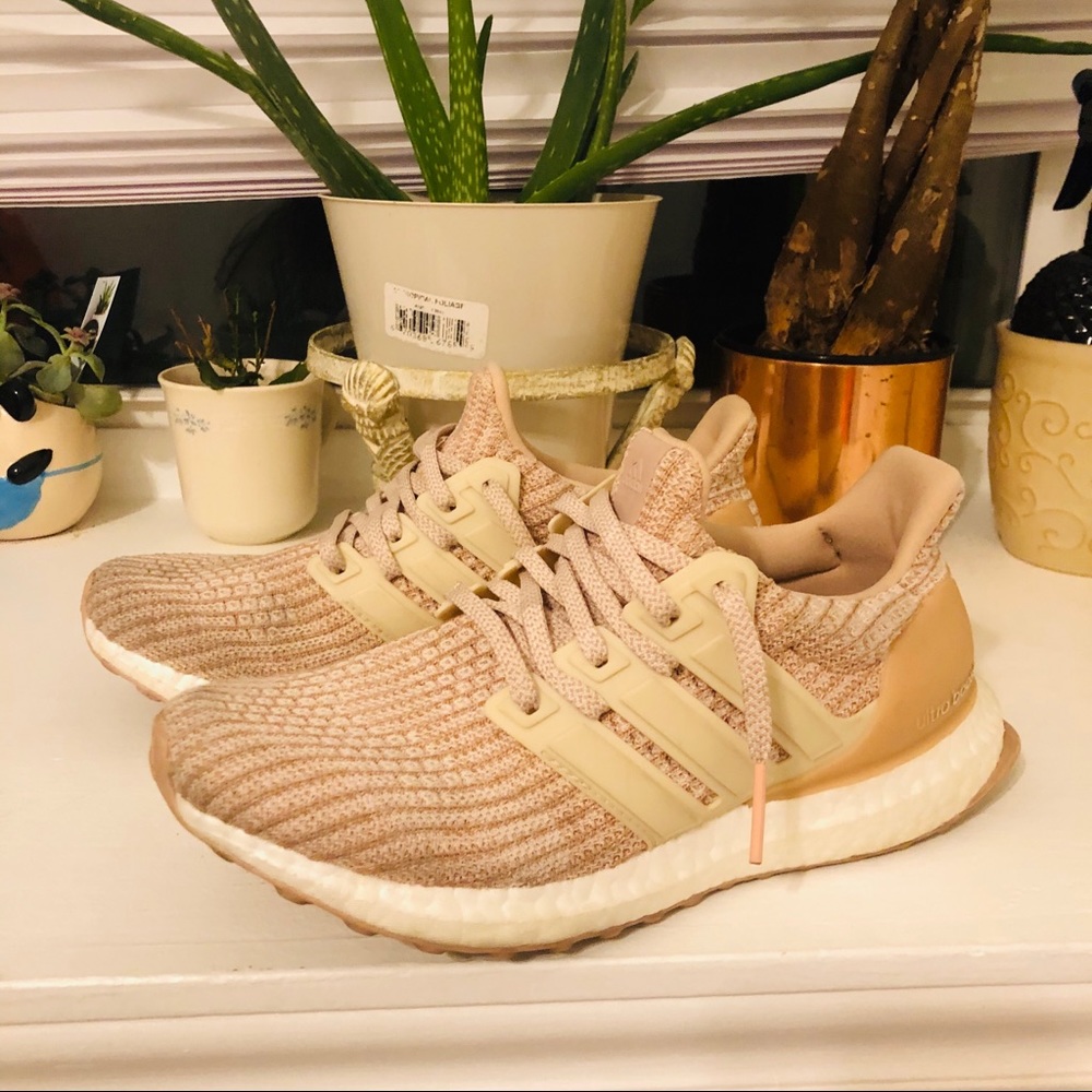 Ultraboost 4.0 Ash Peach